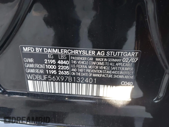 2007 Mercedes-Benz E-Class 3.5L with VIN WDBUF56X97B132401, listed as a IAAI auction lot 41601945 with 174,896 mi miles. Bid and sale history available at carsss.com. Image 9.