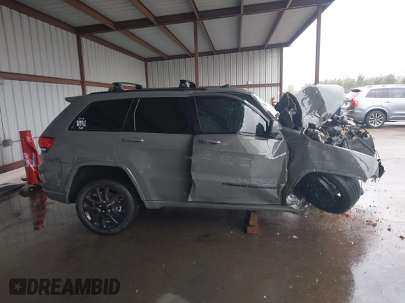 2022 Jeep Grand Cherokee Laredo E z VIN 1C4RJFAG2NC120634, wystawiony jako IAAI lot #41555164 z przebiegiem Nie podano mil oraz . Historia ofert i sprzedaży dostępna na DreamBid. Obrazek 13.