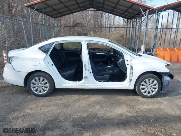 2016 Nissan Sentra SR with VIN 3N1AB7AP7GY235856, listed as a IAAI auction lot 41724194 with 128,997 mi miles. Bid and sale history available at carsss.com. Image 13.