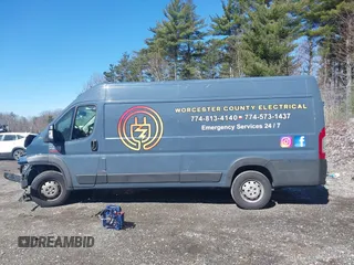 2019 Ram ProMaster Cargo with VIN 3C6URVJG2KE548728, listed as a IAAI auction lot 41989245 with 66,446 mi miles. Bid and sale history available at carsss.com. Image 15.