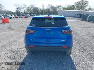 2022 Jeep Compass Latitude with VIN 3C4NJDBB5NT178361, listed as a IAAI auction lot 41874823 with 37,241 mi miles and . Bid and sale history available at DreamBid. Image 16.