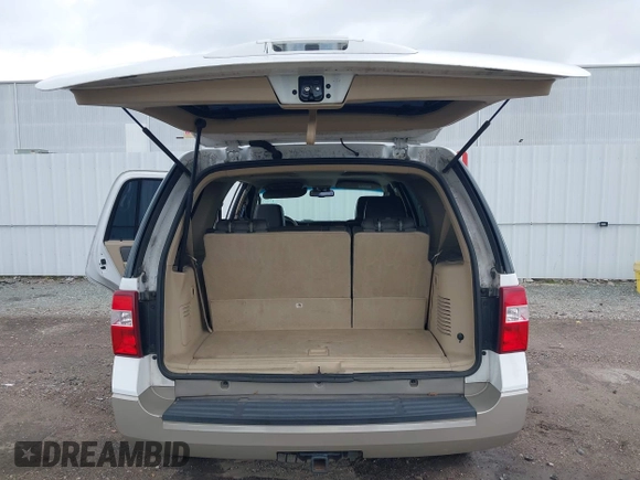 2007 Ford Expedition Eddie Bauer z VIN 1FMFU18517LA11176, wystawiony jako IAAI lot #42167558 z przebiegiem 238 839 mil mil oraz . Historia ofert i sprzedaży dostępna na DreamBid. Obrazek 17.