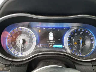 2016 Chrysler 300 Anniversary Edition with VIN 2C3CCARG2GH262025, listed as a Copart auction lot 44403395 with 127,752 mi miles and Clean Title. Bid and sale history available at DreamBid. Image 9.