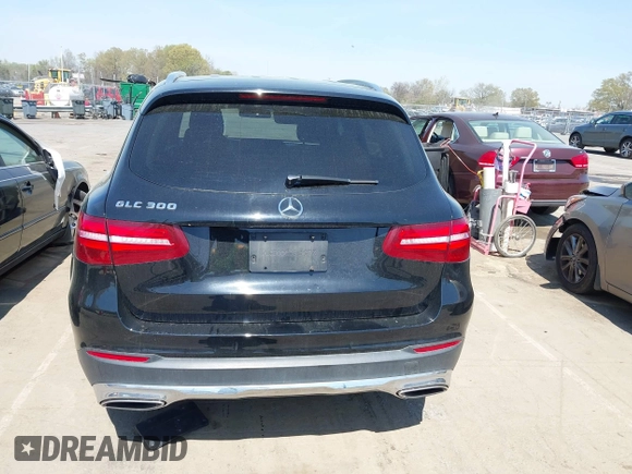 2017 Mercedes-Benz GLC 300 z VIN WDC0G4JBXHV012314, wystawiony jako IAAI lot #41847717 z przebiegiem 117 738 mil mil oraz . Historia ofert i sprzedaży dostępna na DreamBid. Obrazek 17.