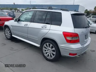 2010 Mercedes-Benz GLK GLK 350 with VIN WDCGG8HB1AF486972, listed as a IAAI auction lot 42109132 with 177,747 mi miles. Bid and sale history available at carsss.com. Image 3.