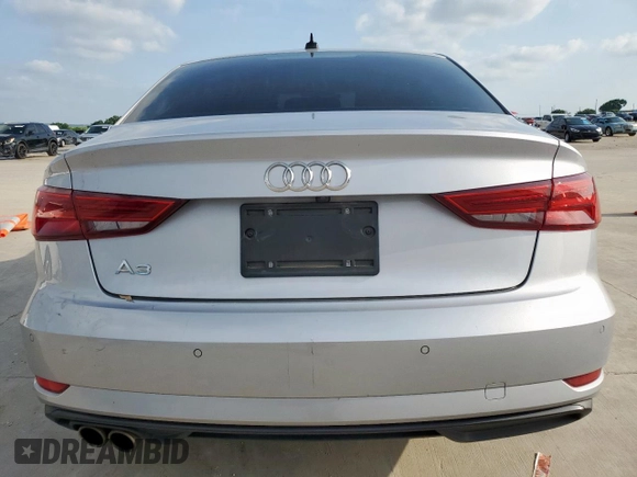 2020 Audi A3 Premium z VIN WAUAUGFF8LA005553, wystawiony jako Copart lot #54487955 z przebiegiem 48 336 mil mil oraz Szkoda całkowita • Salvage title. Historia ofert i sprzedaży dostępna na DreamBid. Obrazek 6.