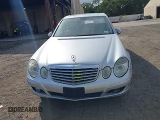 2008 Mercedes-Benz E 350 Luxury z VIN WDBUF87XX8B215837, wystawiony jako IAAI lot #40380820 z przebiegiem 116 170 mil mil oraz . Historia ofert i sprzedaży dostępna na DreamBid. Obrazek 6.