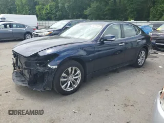 2018 Infiniti Q70 Luxe with VIN JN1BY1ARXJM220845, listed as a Copart auction lot 59738435 with 93,999 mi miles and Salvage title. Bid and sale history available at DreamBid. Image 1.