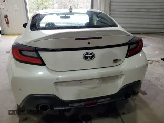 2024 Toyota GR86 Premium with VIN JF1ZNBE1XR8755702, listed as a Copart auction lot 45182635 with 9,214 mi miles and Salvage Title. Bid and sale history available at carsss.com. Image 6.