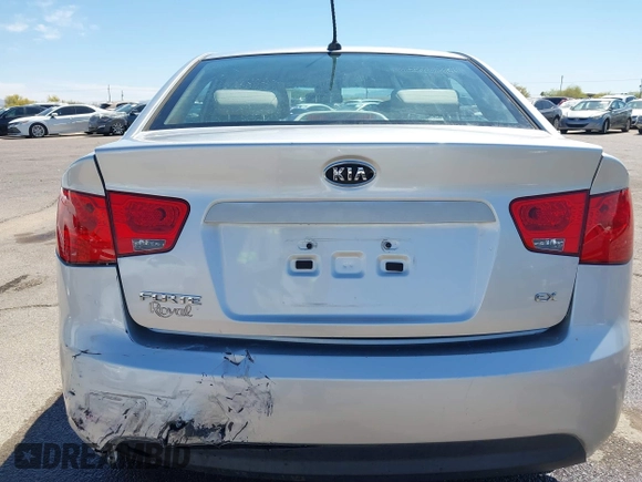2010 Kia Forte EX with VIN KNAFU4A29A5195670, listed as a IAAI auction lot 42075961 with 160,648 mi miles. Bid and sale history available at carsss.com. Image 16.