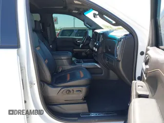 2022 GMC Sierra 1500 AT4 with VIN 3GTP9EEL7NG118666, listed as a IAAI auction lot 41796731 with 55,553 mi miles and . Bid and sale history available at DreamBid. Image 5.