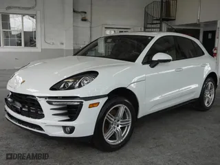 2018 Porsche Macan with VIN WP1AA2A52JLB02714, listed as a Copart auction lot 51664275 with 35,790 mi miles and Salvage Title. Bid and sale history available at carsss.com. Image 2.