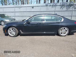 2018 BMW 7 Series ALPINA B7 xDrive with VIN WBA7F2C53JG423869, listed as a IAAI auction lot 41126241 with 70,760 mi miles. Bid and sale history available at carsss.com. Image 14.