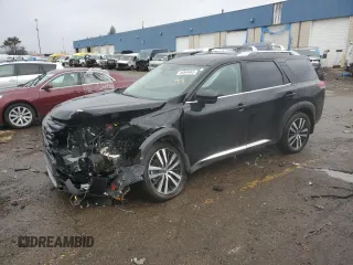 2024 Nissan Pathfinder Platinum z VIN 5N1DR3DJ1RC221240, wystawiony jako Copart lot #46864665 z przebiegiem 13 174 mil mil oraz Szkoda całkowita • Salvage title. Historia ofert i sprzedaży dostępna na DreamBid. Obrazek 1.