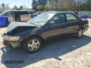 1998 Honda Accord EX with VIN 1HGCG5557WA244226, listed as a Copart auction lot 50425025 with 160,348 mi miles and Salvage title. Bid and sale history available at DreamBid. Image 1.