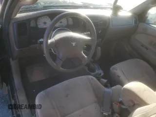 2004 Toyota Tacoma z VIN 5TEVL52N74Z451886, wystawiony jako Copart lot #52329405 z przebiegiem 240 156 mil mil oraz Szkoda całkowita • Salvage title. Historia ofert i sprzedaży dostępna na DreamBid. Obrazek 8.