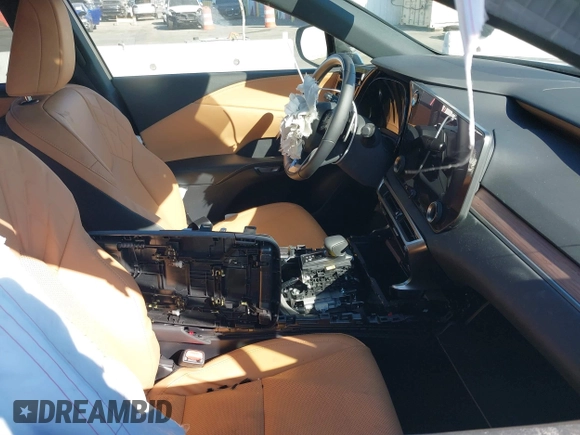 2024 Lexus RX 350 with VIN JTJCHMAA2R2020186, listed as a IAAI auction lot 40822228 with 3,508 mi miles and . Bid and sale history available at DreamBid. Image 5.