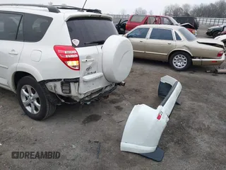 2010 Toyota RAV4 Limited with VIN JTMDK4DV5A5091201, listed as a IAAI auction lot 41544320 with 197,416 mi miles and . Bid and sale history available at DreamBid. Image 6.