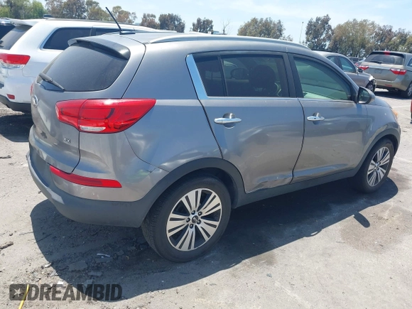 2016 Kia Sportage EX with VIN KNDPC3AC0G7841320, listed as a IAAI auction lot 42312551 with 199,996 mi miles and . Bid and sale history available at DreamBid. Image 4.