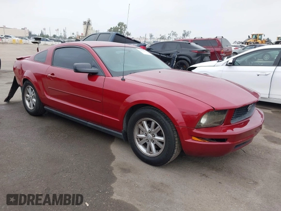 2008 Ford Mustang Deluxe with VIN 1ZVHT80N485107892, listed as a IAAI auction lot 42410036 with 117,977 mi miles and . Bid and sale history available at DreamBid. Image 1.