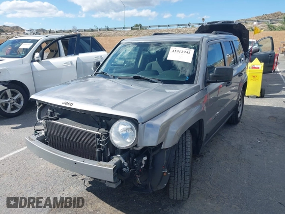 2015 Jeep Patriot Sport with VIN 1C4NJPBB7FD402500, listed as a IAAI auction lot 41912943 with 116,318 mi miles. Bid and sale history available at carsss.com. Image 2.