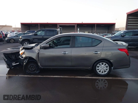 2017 Nissan Versa SV z VIN 3N1CN7AP4HK429880, wystawiony jako IAAI lot #41702985 z przebiegiem 183 764 mil mil oraz . Historia ofert i sprzedaży dostępna na DreamBid. Obrazek 15.