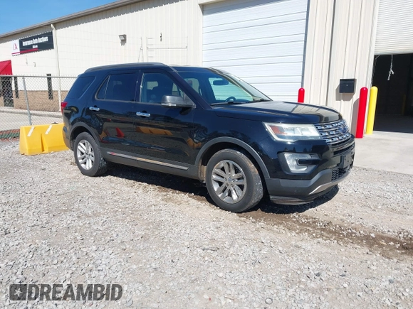 2016 Ford Explorer XLT with VIN 1FM5K7DHXGGB97992, listed as a IAAI auction lot 41880961 with 179,233 mi miles and . Bid and sale history available at carsss.com. Image 1.