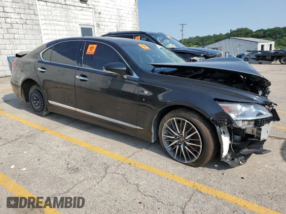 2017 Lexus LS 460 z VIN JTHCL5EF7H5029023, wystawiony jako Copart lot #62586564 z przebiegiem Nie podano mil oraz Czysty tytuł • Clean title. Historia ofert i sprzedaży dostępna na DreamBid. Obrazek 4.