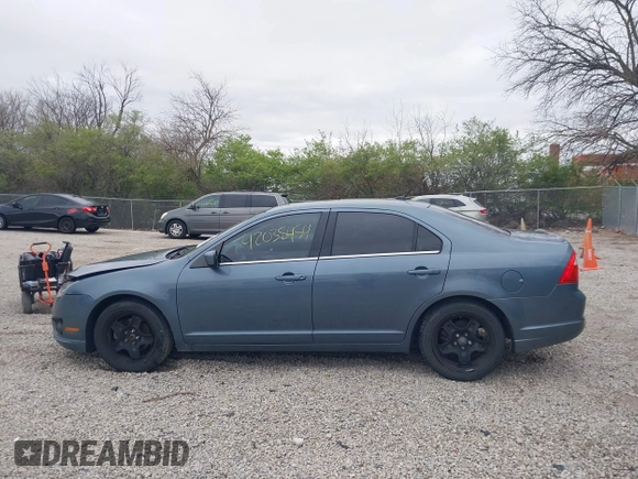 2011 Ford Fusion SE with VIN 3FAHP0HG5BR194971, listed as a IAAI auction lot 42038454 with 133,092 mi miles. Bid and sale history available at carsss.com. Image 14.