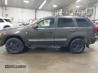 2005 Jeep Grand Cherokee Limited with VIN 1J4HR58255C730532, listed as a IAAI auction lot 42208928 with 170,071 mi miles and . Bid and sale history available at DreamBid. Image 14.