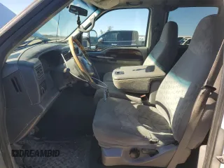 2002 Ford F-350 XL with VIN 1FTSW31S02EB34277, listed as a Copart auction lot 42691765 with 151,026 mi miles and Salvage title. Bid and sale history available at DreamBid. Image 7.