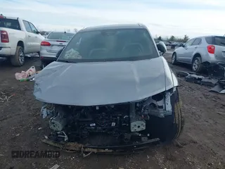 2024 Chevrolet Blazer EV eAWD LT z VIN 3GNKDBRJ0RS277894, wystawiony jako IAAI lot #41684973 z przebiegiem 5034 mil mil oraz . Historia ofert i sprzedaży dostępna na DreamBid. Obrazek 13.