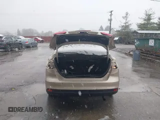 2018 Ford Focus SE with VIN 1FADP3F25JL221767, listed as a IAAI auction lot 40899255 with 78,354 mi miles. Bid and sale history available at carsss.com. Image 17.