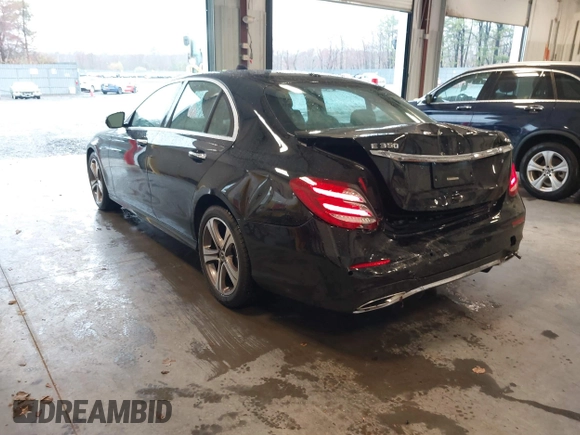 2020 Mercedes-Benz E 350 with VIN W1KZF8EB6LA773638, listed as a IAAI auction lot 41869227 with 114,676 mi miles and . Bid and sale history available at DreamBid. Image 3.