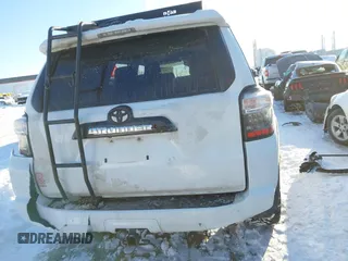 2018 Toyota 4Runner SR5 with VIN JTEBU5JR4J5507930, listed as a IAAI auction lot 41292536 with 105,882 mi miles and . Bid and sale history available at DreamBid. Image 17.