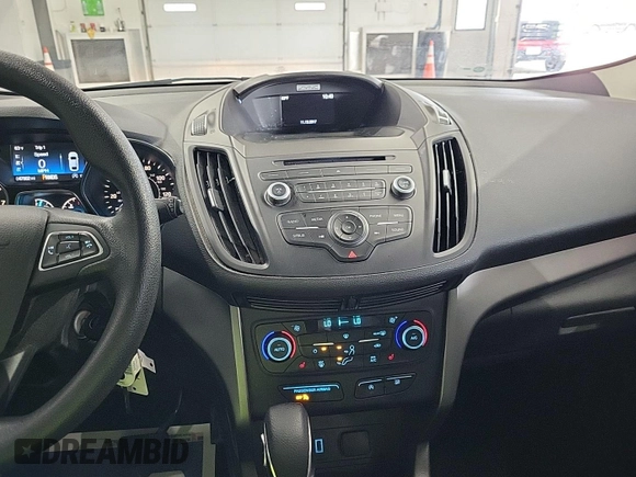 2018 Ford Escape SE z VIN 1FMCU9GD4JUA76194, wystawiony jako IAAI lot #42421138 z przebiegiem 47 896 mil mil oraz . Historia ofert i sprzedaży dostępna na DreamBid. Obrazek 20.