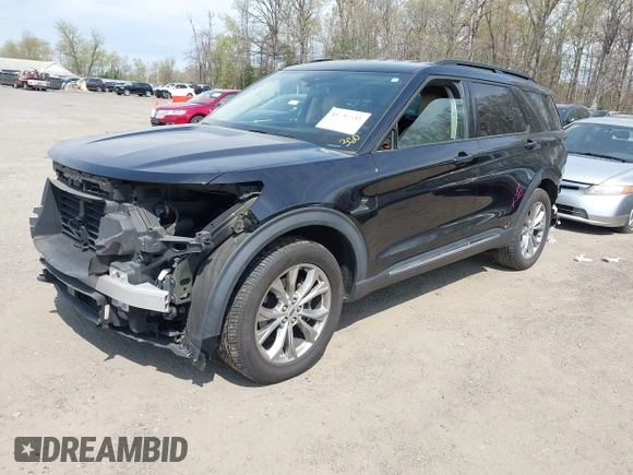 2020 Ford Explorer XLT with VIN 1FMSK8DH1LGB72160, listed as a IAAI auction lot 41992052 with 79,556 mi miles. Bid and sale history available at carsss.com. Image 18.