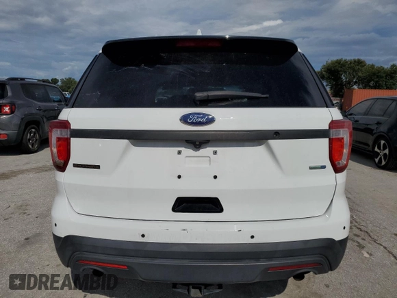 2016 Ford Utility Police Interceptor with VIN 1FM5K8AR4GGA27954, listed as a Copart auction lot 66463304 with 136,857 mi miles and Non Repairable. Bid and sale history available at carsss.com. Image 6.