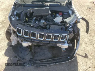 2025 Jeep Compass Latitude with VIN 3C4NJDBN7ST515618, listed as a Copart auction lot 57312805 with 670 mi miles and Salvage title. Bid and sale history available at DreamBid. Image 11.