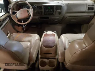 2000 Ford Excursion с VIN 1FMNU43L9YEE34533, выставлен на аукционе Copart как лот 71250094 с пробегом 164 764 миль миль и Чистый • Clean title. История ставок и продаж доступна на DreamBid. Изображение 8.