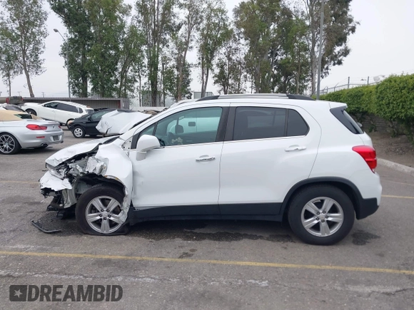 2020 Chevrolet Trax LT with VIN KL7CJLSB7LB008290, listed as a IAAI auction lot 42030672 with 50,739 mi miles. Bid and sale history available at carsss.com. Image 14.