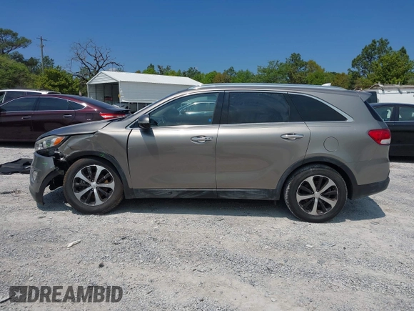 2018 Kia Sorento EX z VIN 5XYPH4A57JG410055, wystawiony jako IAAI lot #42023771 z przebiegiem 53 984 mil mil oraz . Historia ofert i sprzedaży dostępna na DreamBid. Obrazek 14.