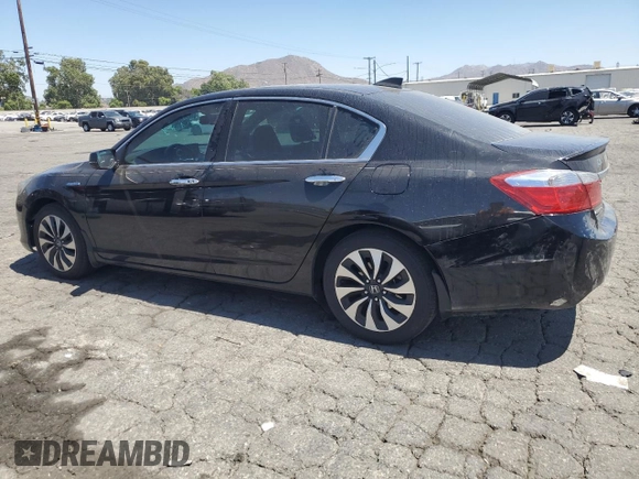 2015 Honda Accord Touring with VIN 1HGCR6F75FA000932, listed as a Copart auction lot 60682095 with 143,105 mi miles and Salvage title. Bid and sale history available at DreamBid. Image 2.