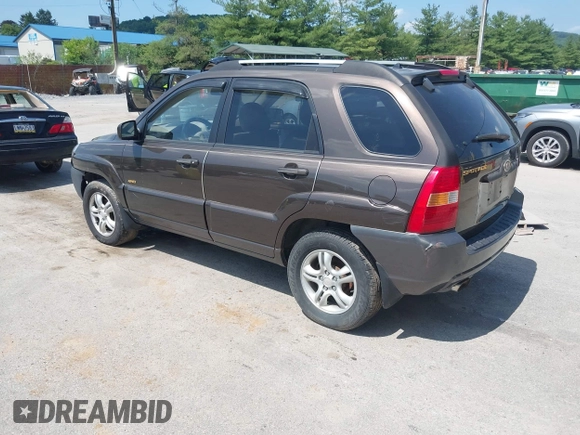 2005 Kia Sportage LX with VIN KNDJE723957075445, listed as a IAAI auction lot 42573760 with 185,000 mi miles and . Bid and sale history available at DreamBid. Image 3.