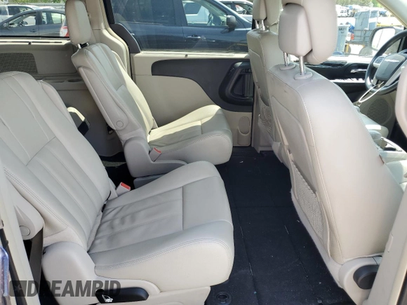 2014 Chrysler Town & Country Touring with VIN 2C4RC1BG0ER422877, listed as a Copart auction lot 54392755 with 117,605 mi miles and Salvage Title. Bid and sale history available at carsss.com. Image 11.