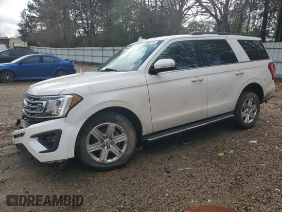 2019 Ford Expedition XLT with VIN 1FMJU1HT7KEA71047, listed as a Copart auction lot 47648145 with 125,601 mi miles and Salvage Title. Bid and sale history available at carsss.com. Image 1.