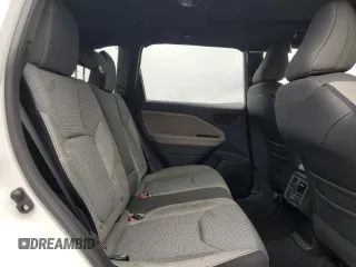2025 Subaru Forester Premium z VIN JF2SLDDC1SH431173, wystawiony jako Copart lot #62008085 z przebiegiem 574 mil mil oraz Szkoda całkowita • Salvage title. Historia ofert i sprzedaży dostępna na DreamBid. Obrazek 11.