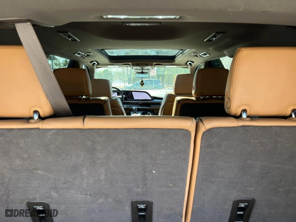2021 Cadillac Escalade Sport with VIN 1GYS3EKL6MR238788, listed as a Copart auction lot 48927435 with 140,739 mi miles and Clean Title. Bid and sale history available at carsss.com. Image 9.
