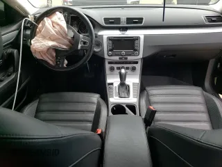 2015 Volkswagen CC R-Line with VIN WVWBP7AN8FE829241, listed as a Copart auction lot 68142113 with 63,115 mi miles. Bid and sale history available at carsss.com. Image 8.
