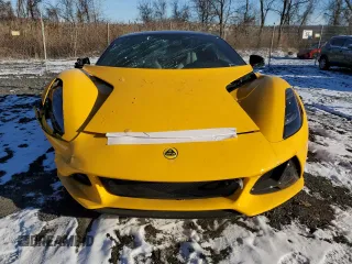 2024 Lotus Emira First Edition z VIN SCCLEKAX2RHB11154, wystawiony jako Copart lot #86479894 z przebiegiem 4634 mil mil oraz Szkody całkowita. Historia ofert i sprzedaży dostępna na DreamBid. Obrazek 5.